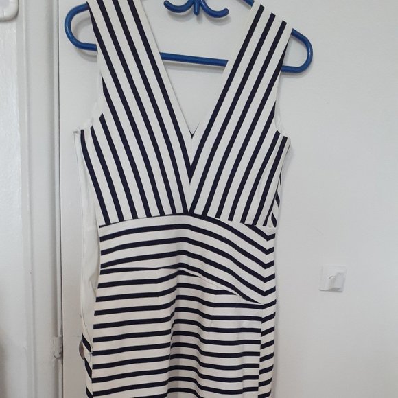 Robe noir et blanche RW & CO taille 6 - Picture 11 of 15